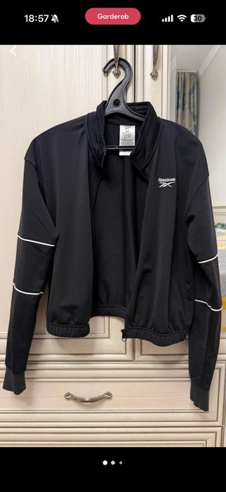 Продам reebok спортивку