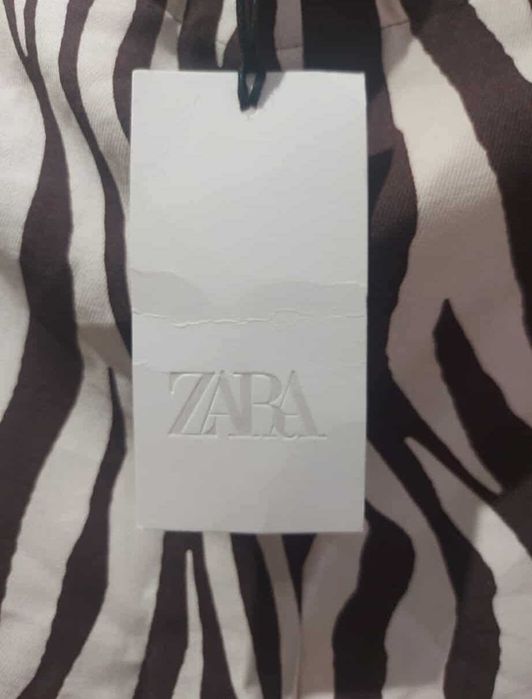 Vand pantaloni Zara noi
