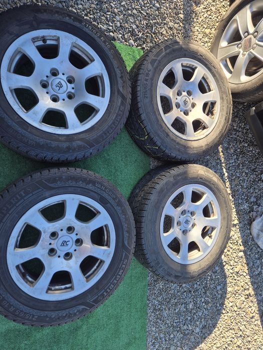 Vând jante+cauciucuri de Wv T5 215/65/16 C M+S 5/120/16 imp Germania