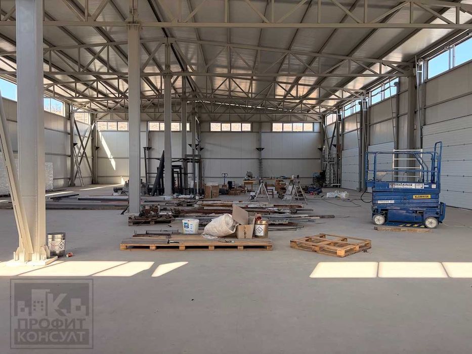 Дава се под наем Склад в Велико Търново, Промишлена зона - Юг - 850 кв.м за 3191.58 € - Снимка #9