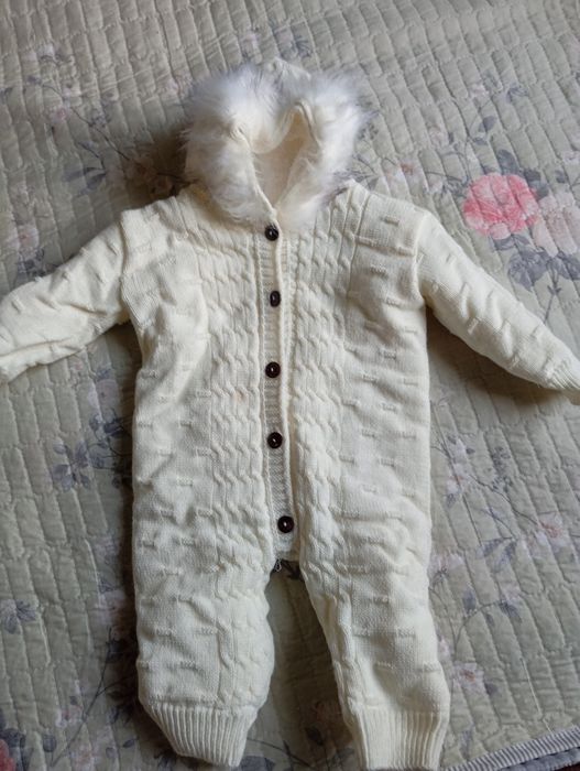 Bolalar kiyimlari sotiladi