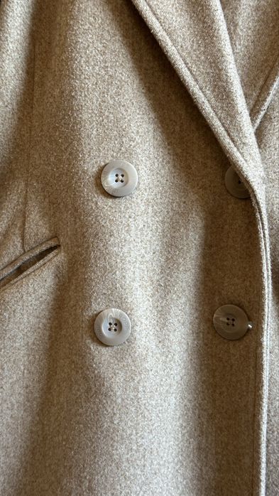 Есенно-зимно дамско бежово палто