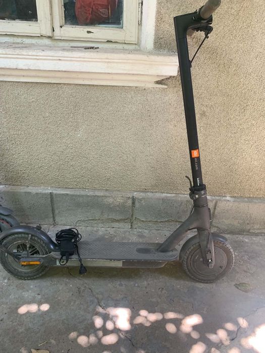 Trotineta electrica Xiaomi Mi Electric scoaterea