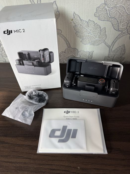 Петлички DJI Mic 2 (2 передатчика + 1 приёмник + кейс)