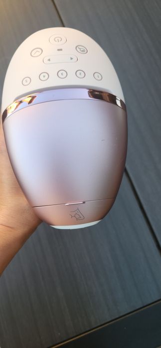 Epilator IPL Philips Lumea Seria 9000