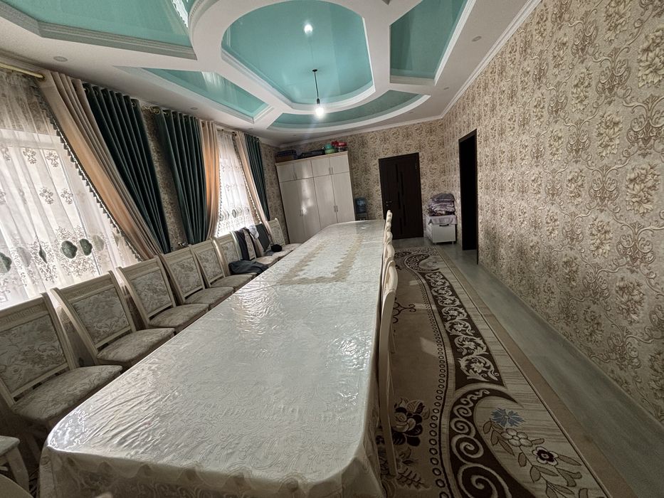 Стол для зала и гостинный