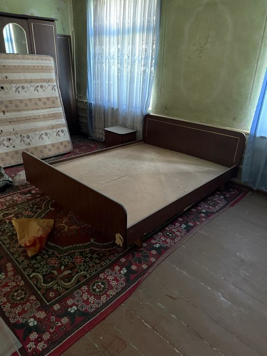 Eski mebel sotiladi b/u