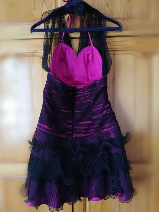 Елегантна дамска рокля