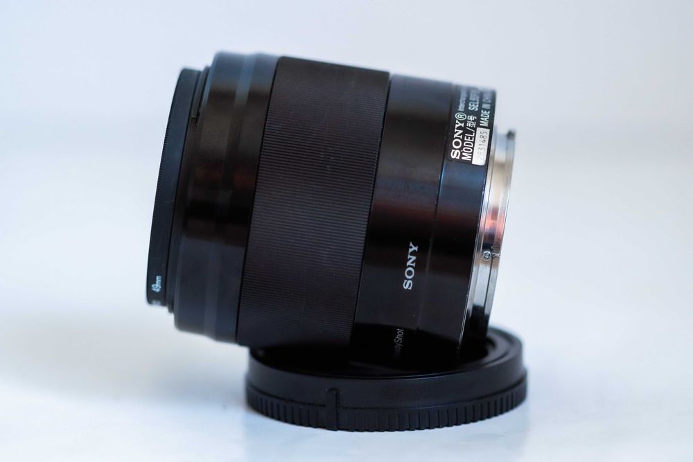 Obiectiv SONY E 50mm f1.8 OSS cu stabilizare de imagine