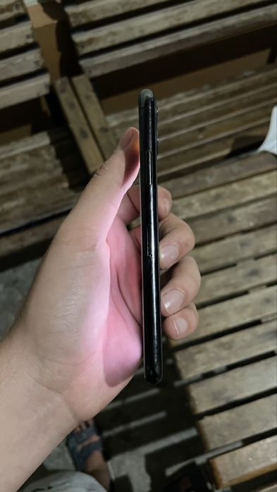 Iphone 11 pro yaxshi holatda