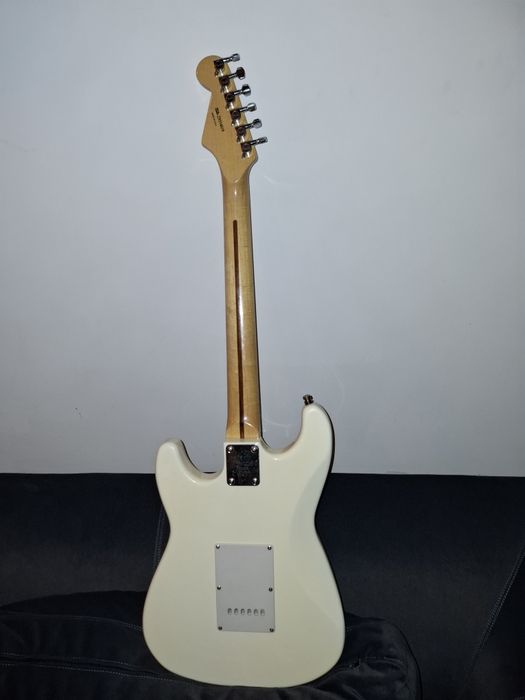 Злектрогитара Fender Stratocaster.