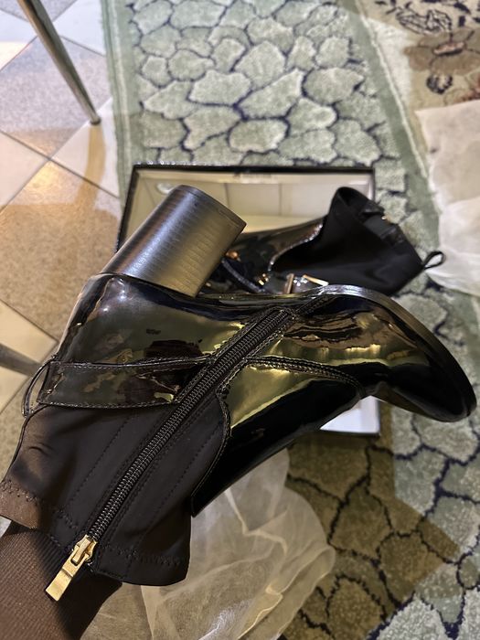 Чисто нови черни боти 39 номер