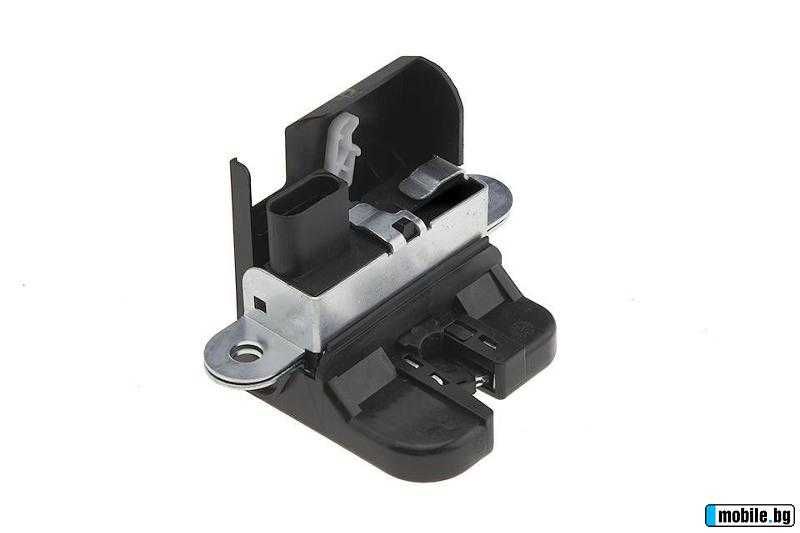 Брава заден капак VW GOLF V/GOLF VI/PASSAT/TOURAN 2003- 1T0827505H9B9