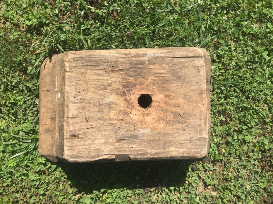 Дървена фуния от бряст за наливане на вино в бурета от 1894г.