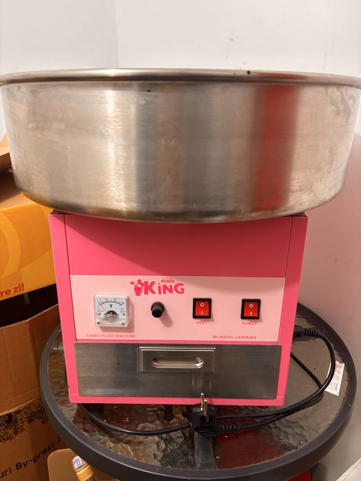 Vand masina profesionala pentru facut vata de zahar