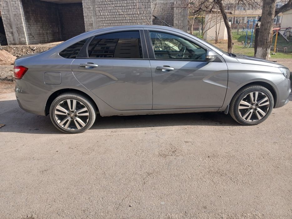 Lada vesta sedan