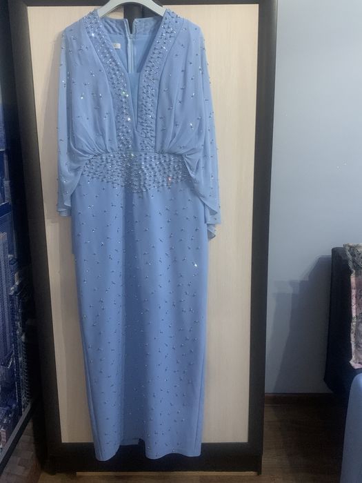 Продается  вечерное платье