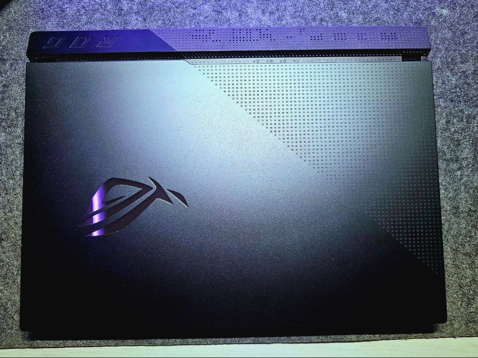 Asus rog strix g513qe