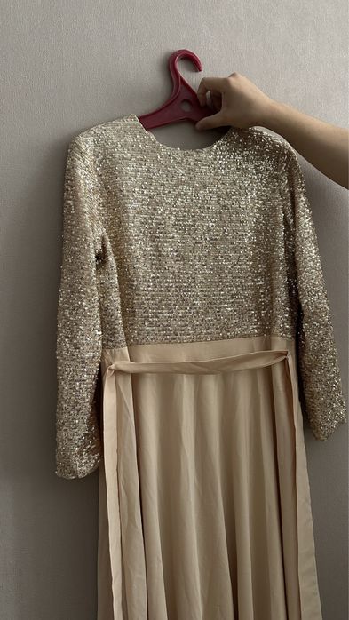 Продаю длинные платья