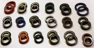 Сальники рулевой рейки.