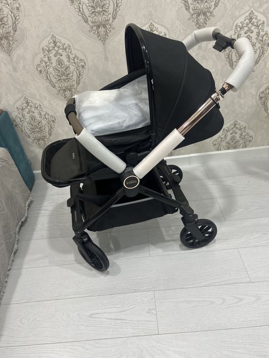 Каляска Kidilo D900 новая