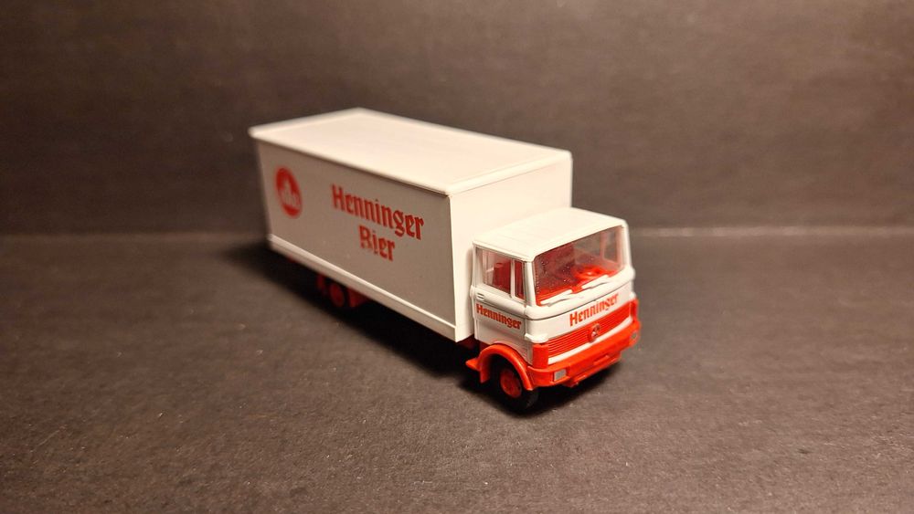 Камиончетa модели HERPA AWM 1/87