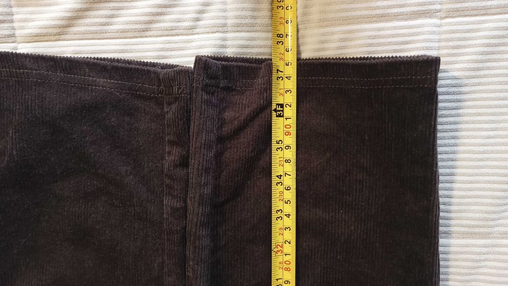 Pantaloni raiati maro inchis