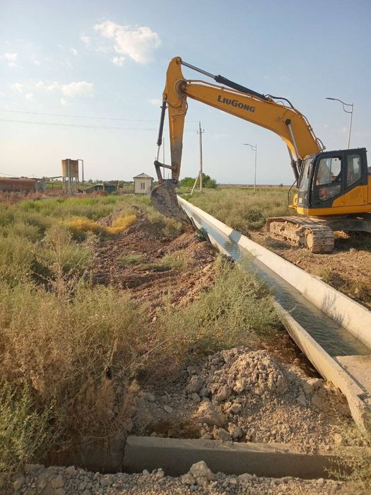 Экскаватор гусиничний LuiGong 922E