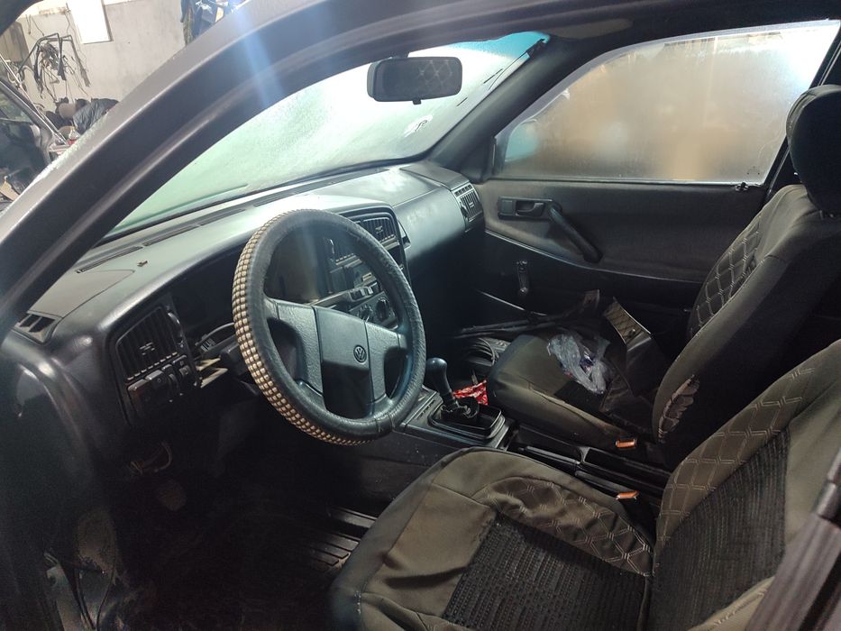 По запчастям продаётся пассат Б3 универсал