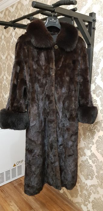Продаю норковую шубу