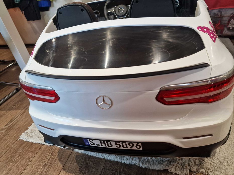 Акумулаторна двуместна детска кола  Mercedes Bezn GLC 63S /XMX608/