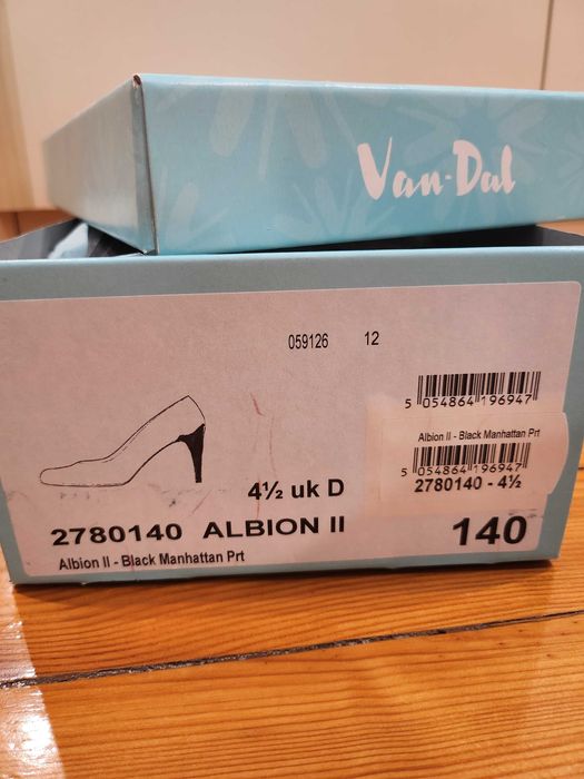 Дамски обувки Van Dal № 38 - черен цвят