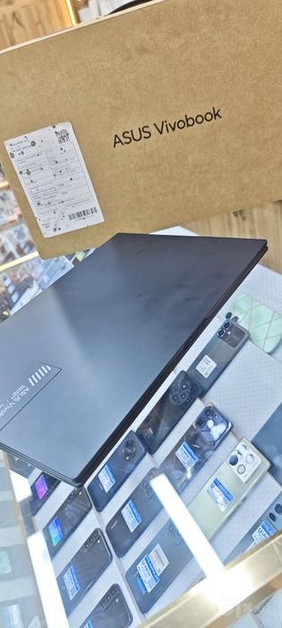 Asus Vivobook 8/256