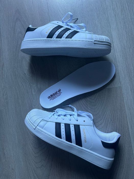 Продам новые крассовки