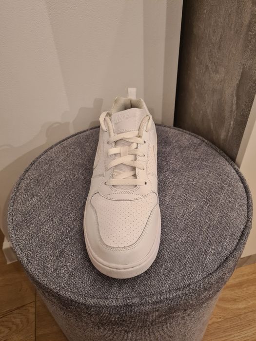 Nike Court Boroughlow