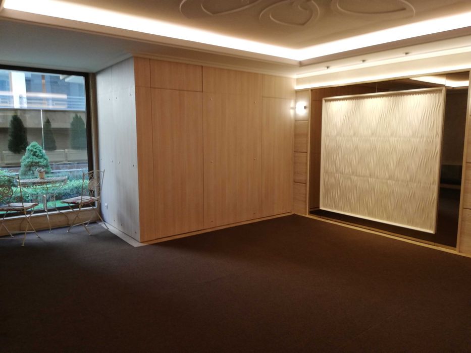 Дава се под наем Тристаен апартамент в София, Изток - 105 кв.м за 1186.77 € - Снимка #15