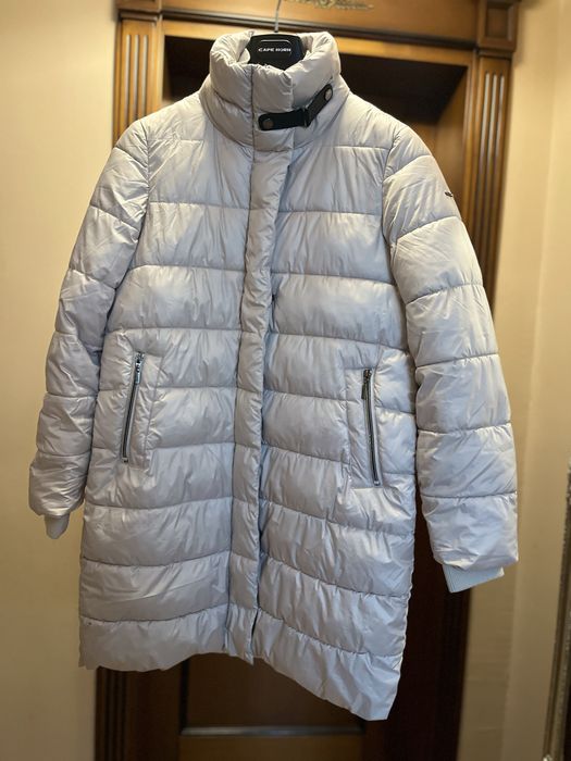 Vând geaca lunga C&A marimea S-M