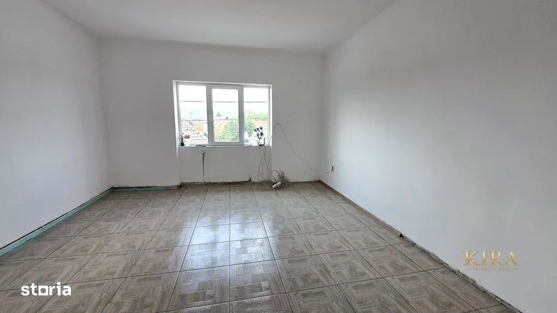 Casa Centrala 5 camere decomandata de vanzare str Oltului in Fagaras