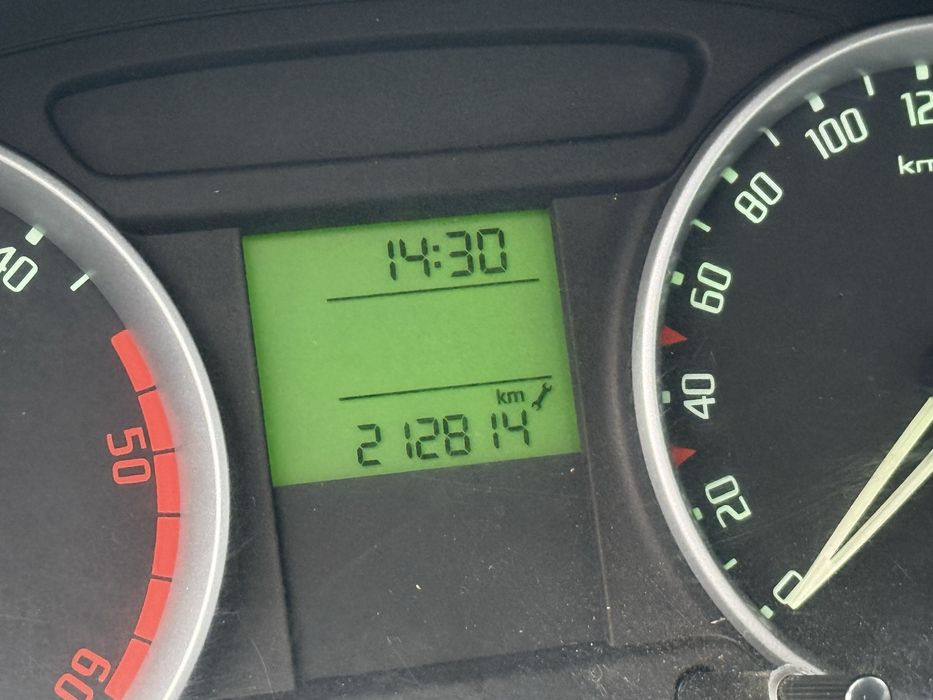 Skoda roomster 1.4 tdi 2009 km reali