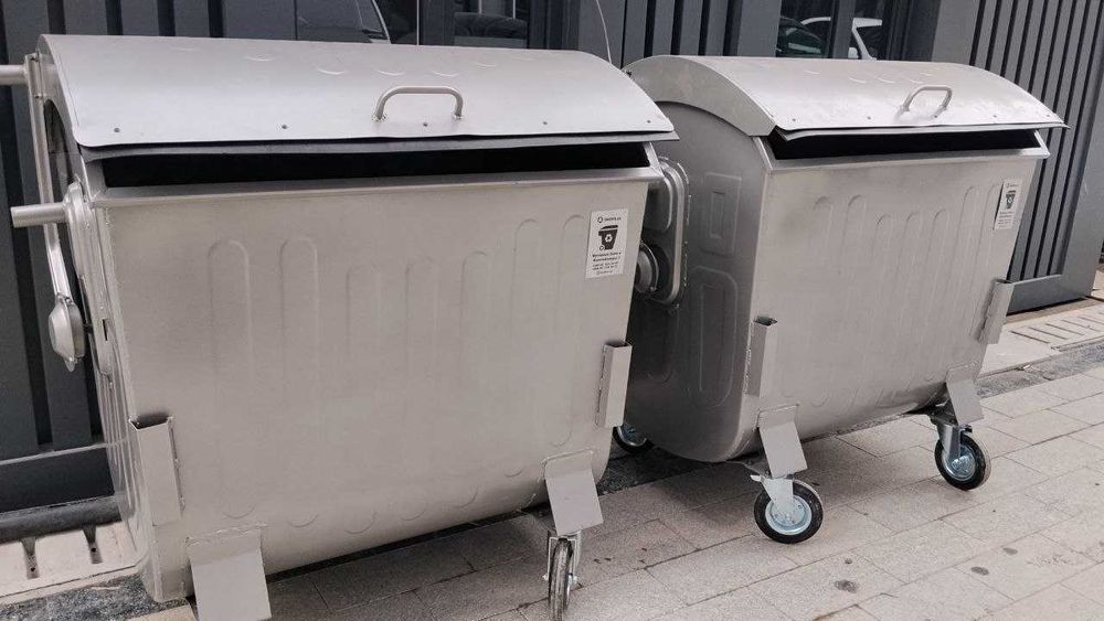 Металичиский оцинкованный мусор бак 1100л