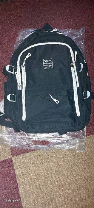 Ghiozdan rucsac unisex culoare neagru cu alb nou