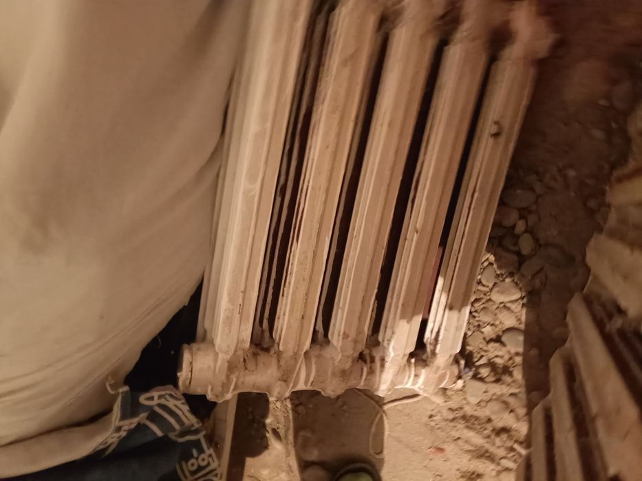 Продам батерии чугунный бу