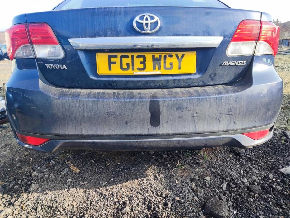 Задна броня СЕДАН за Toyota Avensis T27 Facelift /2011-2014