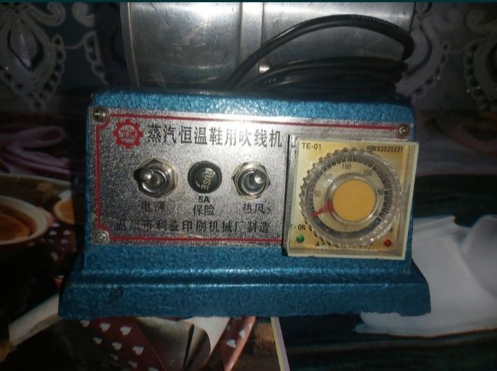 Европейская нитевдевательная машина