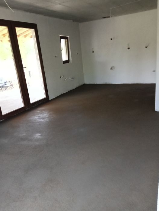 Машинна мазилка и подова замазка