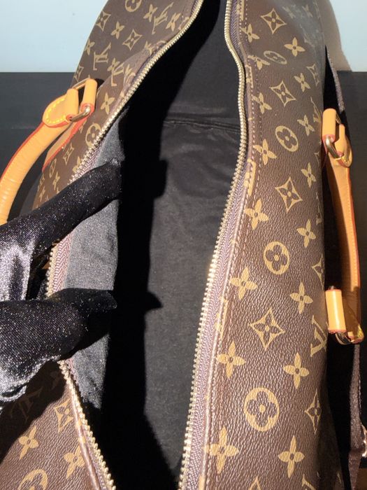 Сакове- Louis Viutton