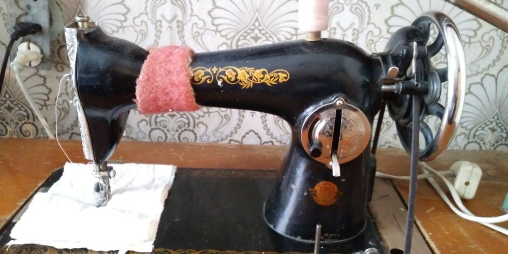 Продам швейную машинку!