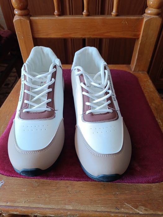 Продам кросовки женщина /мужчина