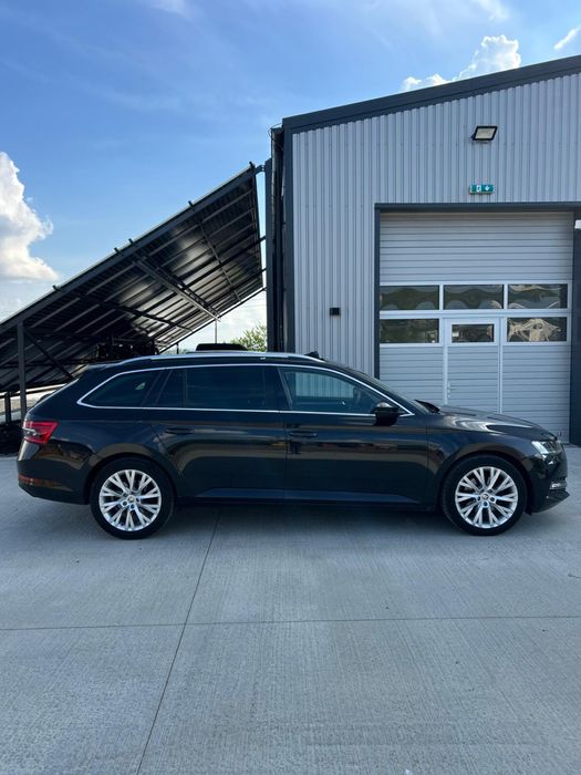 Skoda Superb Style  2.0 TDI/ 2023/105 mii km/Panoramic/Webasto Virtual Matrix