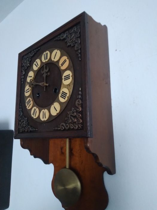 Ceas cu pendul metron predon anii 1960 -1970
